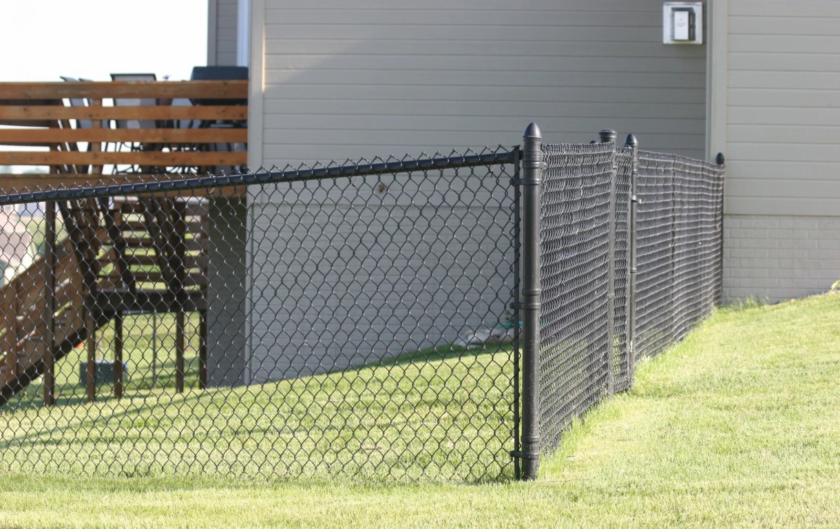 Chain-link fence installation for residential property in Palm Harbor, FL